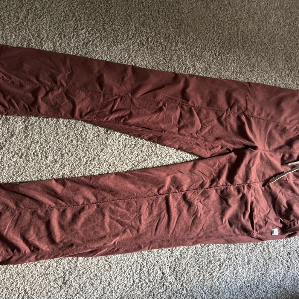 Vuori Women's Boot Cut Pants in Mauve